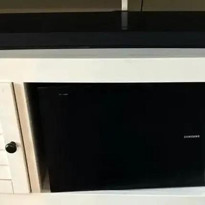 Samsung Wireless Subwoofer and Soundbar