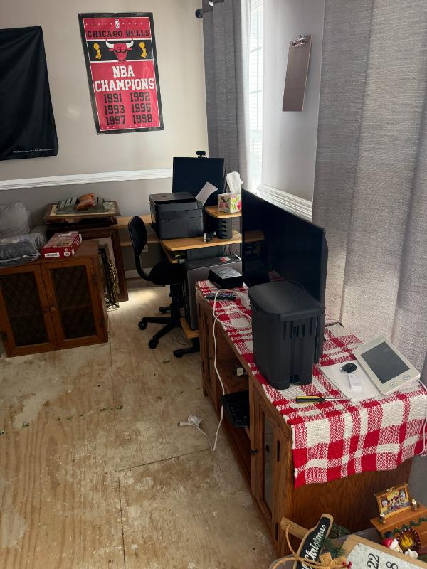 Sale Photo Thumbnail #15