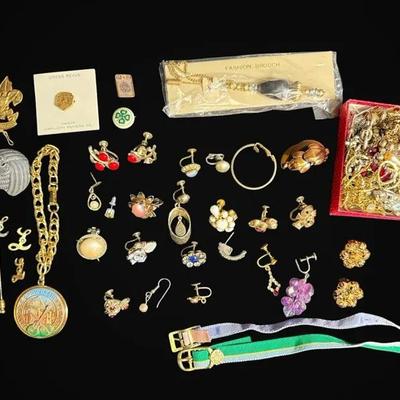 Lioness Club, Single Earrings & Broken Costume Jewelry