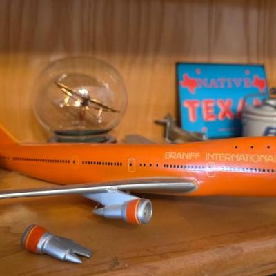 Sale Photo Thumbnail #372