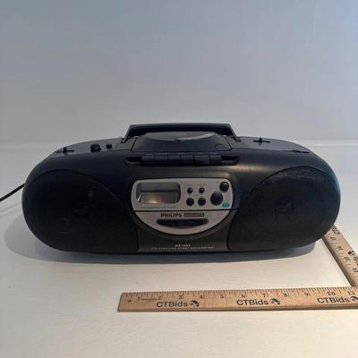 Philips Magnavox AZ1002 Boombox with CD and Cassette Player