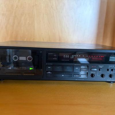 Sony Model TC-R630 Stereo Cassette Tape Deck with Auto Reverse