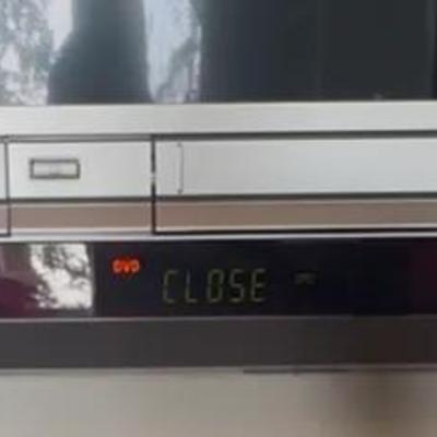 Sony SLV-D350P DVD/VHS Combo Player