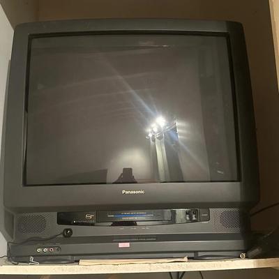 Panasonic Omnivision VHS Combination TV Model PV-M2768 With Remote & Manual