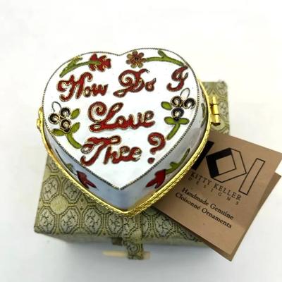 Kitty Keller -How do I Love Thee? Heart Box