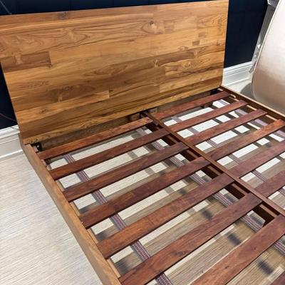 Sale Photo Thumbnail #48