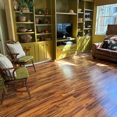 Sale Photo Thumbnail #2