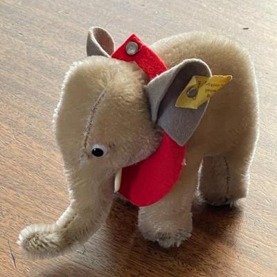 Sale Photo Thumbnail #384