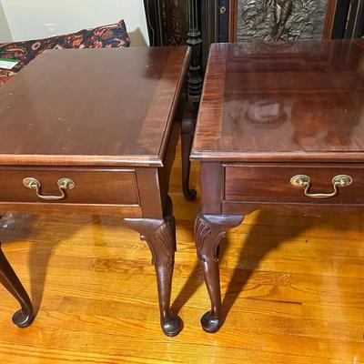 Pair Of Hammary Single Drawer Side Tables 