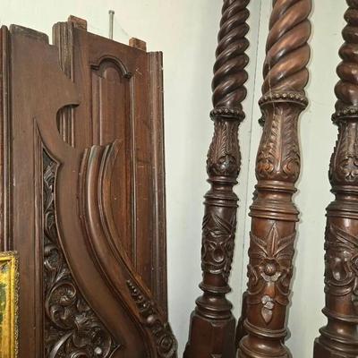 Vintage Carved Wood  4 Post Bed Furniture 