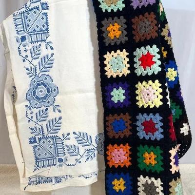 Handmade Tablecloth & Crochet Blanket – Mid-Century Linen & Granny Square