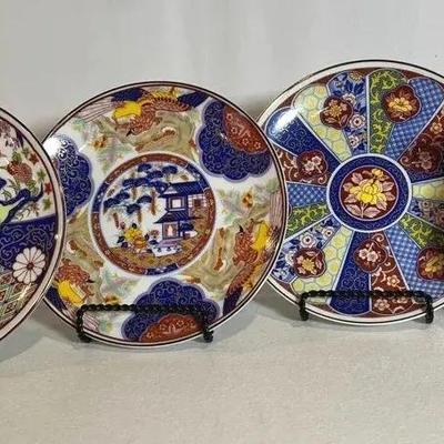 Japanese Decorative Export Ceramics – 3 Plates & Small Pitcher