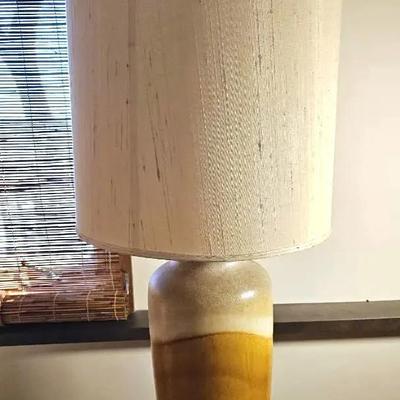 Mid-Century Modern Ceramic Table Lamp – Drip Glaze, Jug-Shaped Base