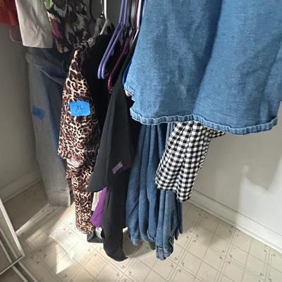 Sale Photo Thumbnail #154