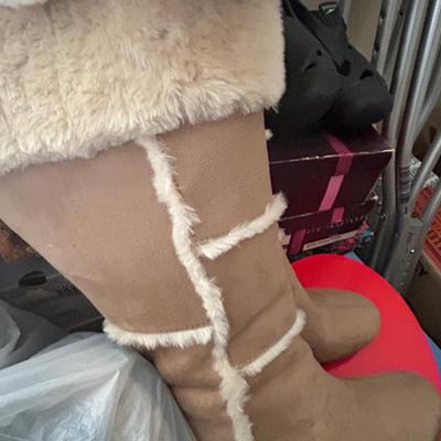 Sale Photo Thumbnail #104