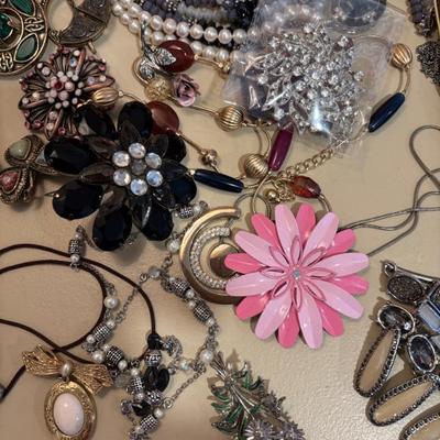 Sale Photo Thumbnail #25