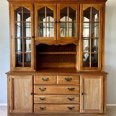 Thomasville Lighted China Cabinet 