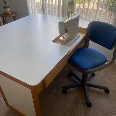 Vintage Elna Sewing Machine And Table 