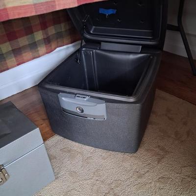 Sale Photo Thumbnail #90