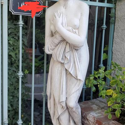 “Bashful Venus” Cement Garden Statue | Oversized, Lifesize