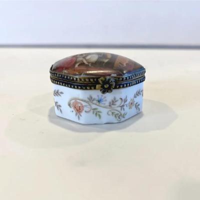 Limoges Pill Box, Vintage