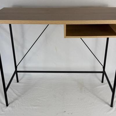 Minimalist Style Office Desk 
