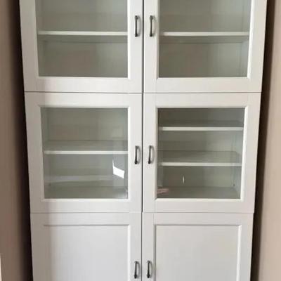 IKEA Besta Vassbo White Cabinet with Glass Doors 