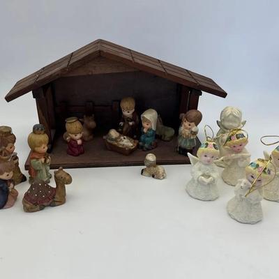 Vintage Ceramic Nativity Scene With Stable, 4 VTG Angel Ornaments, VTG Angel Bell