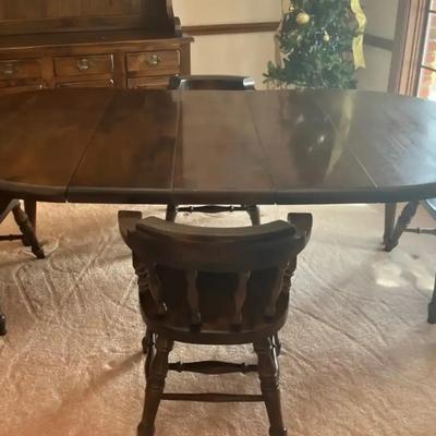 Dining Table with 4 Captain's Chairs