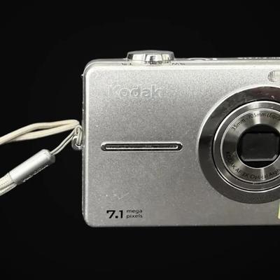 Kodak Easy share C763 7.1 MP Digital Camera (Not Tested)  