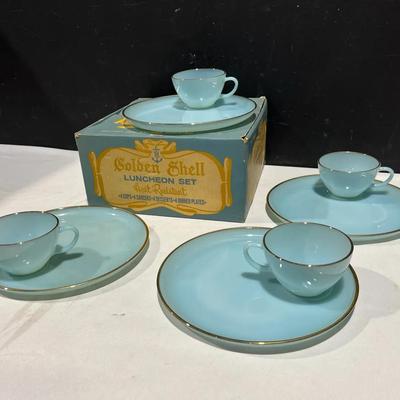 Anchor Hocking Fire King Golden Shell Luncheon Snack Set