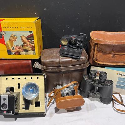 Polaroid Sonar One step, Brownie Hawkeye Outfit, German Ciro, Scope Binoculars +