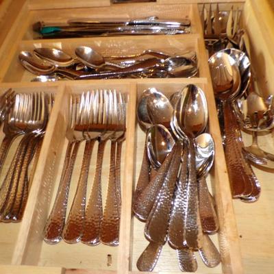 Sale Photo Thumbnail #102