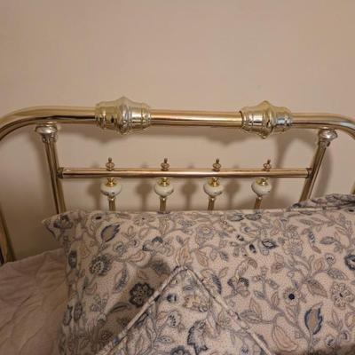 Sale Photo Thumbnail #111