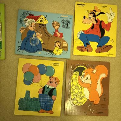 Sale Photo Thumbnail #32: Vintage playskool wooden tray puzzels