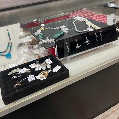 Sale Photo Thumbnail #114