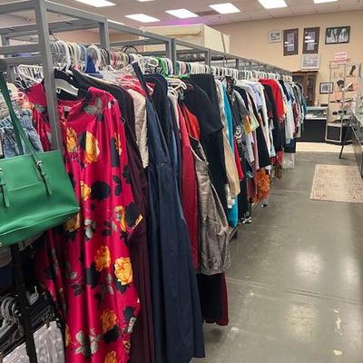 Sale Photo Thumbnail #97