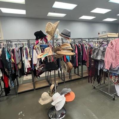 Sale Photo Thumbnail #103