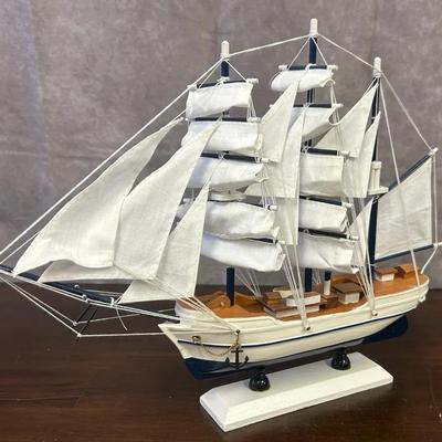 15” Wooden Malibu Decorative Sailing Model Ship 