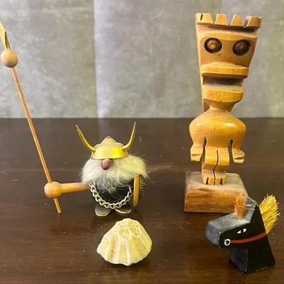 Miscellaneous Assorted Small Figurines 