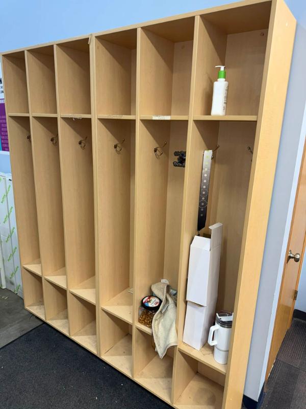 Sale Photo Thumbnail #47