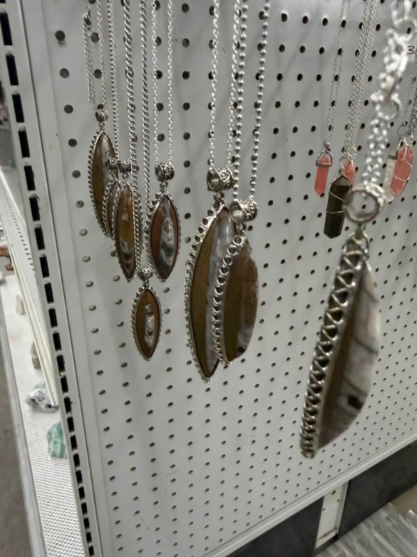 Sale Photo Thumbnail #29