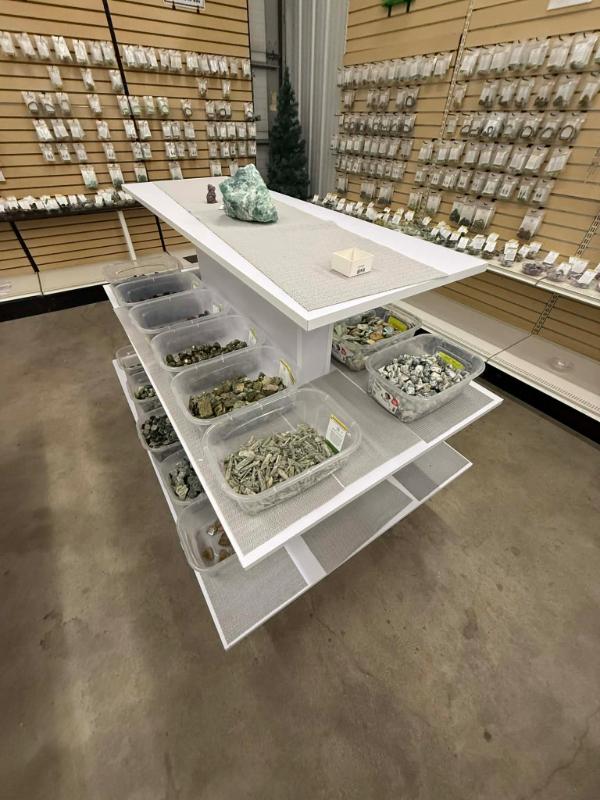 Sale Photo Thumbnail #4