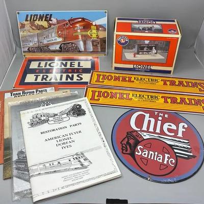 Lionel 128 Newsstand Model Train Accessory and  Ande Rooney Porcelain Enamel Lionel Signs