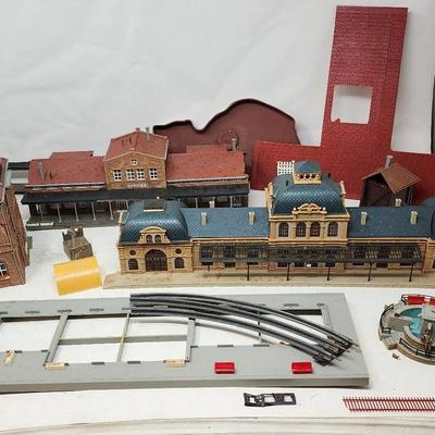 Misc. Model Train Plastic Buildings And Other Accessories/Parts