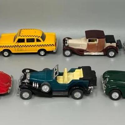Die-Cast Collectible Pull-Back Action Mechanism Toy Cars