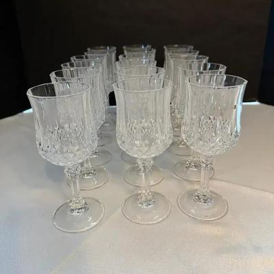 White Wine Glasses (17)