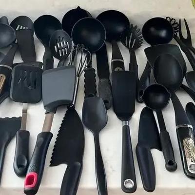 Black Kitchen Tools