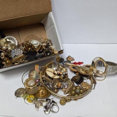 Sale Photo Thumbnail #981