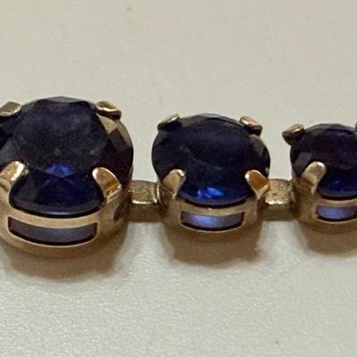 10K Gold & Sapphire 3 Stone Pendant - Total Weight .57 Grams